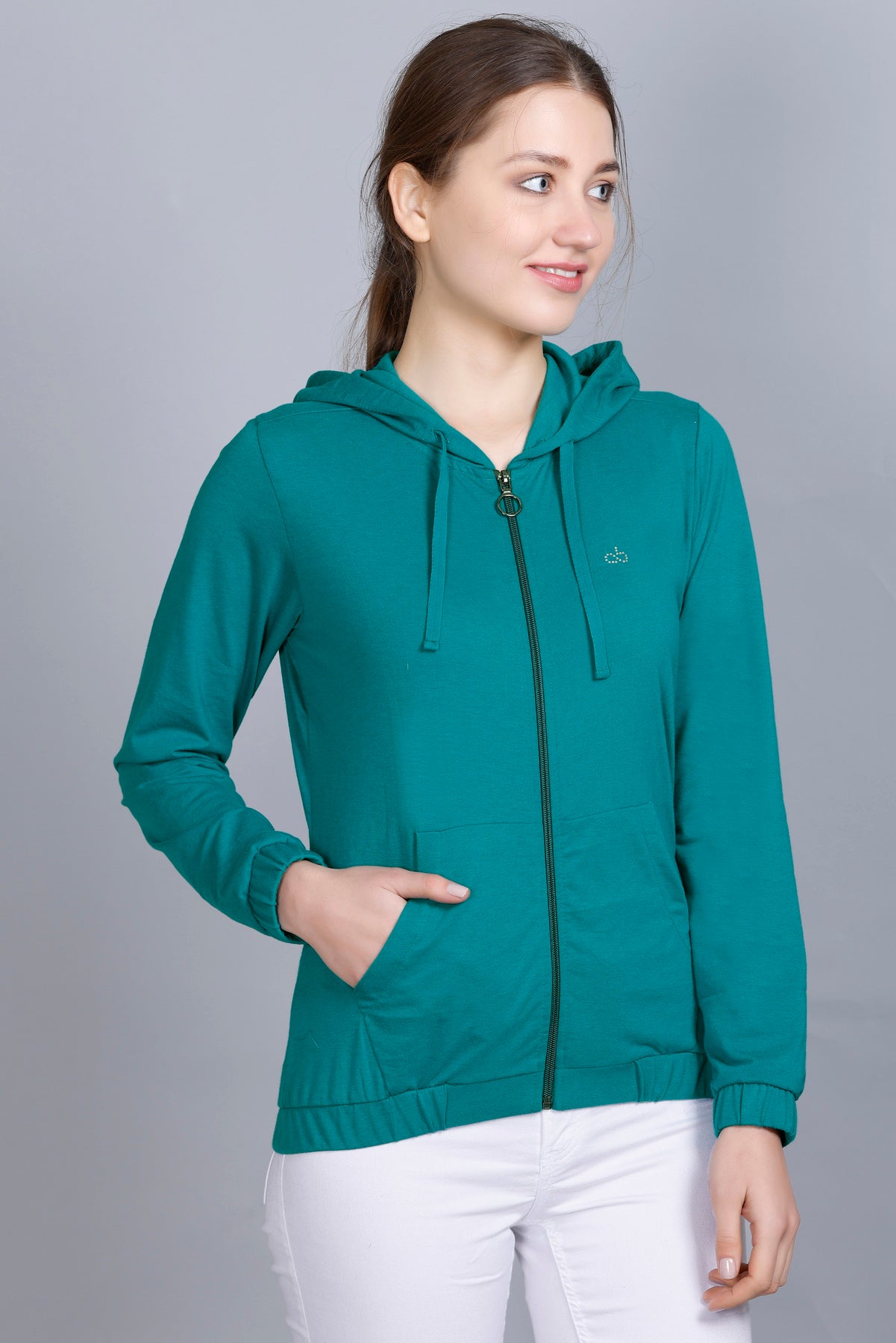 ANGELBELLS | Sun Protection Hoodie – Elegant & Cozy Everyday Layer