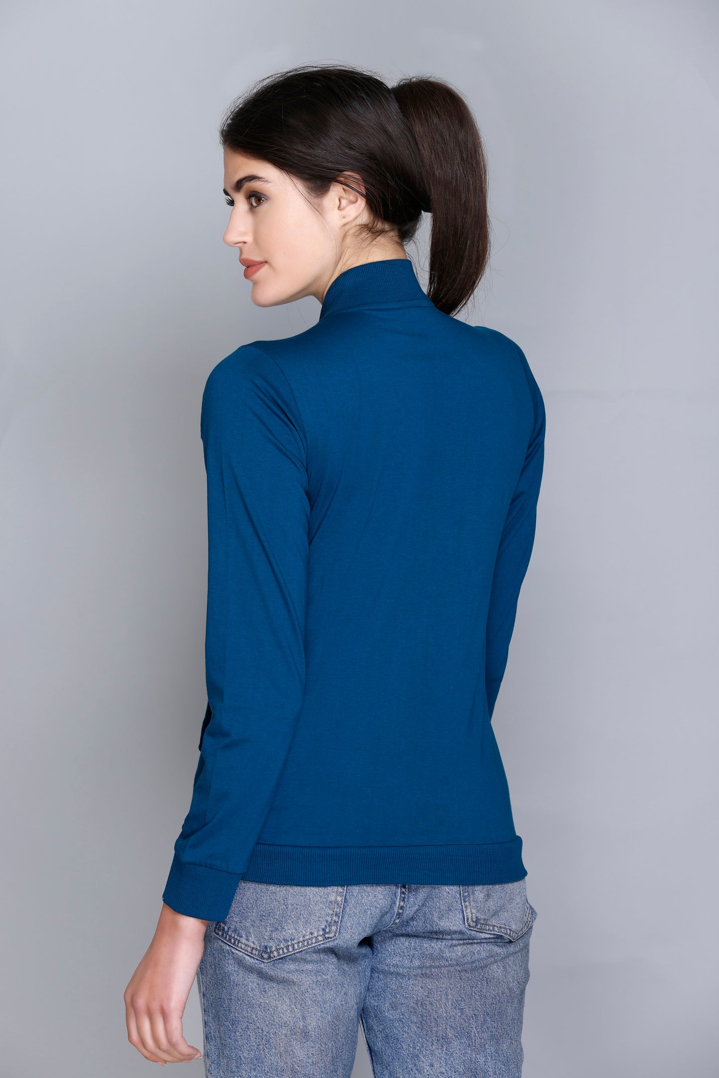 ANGELBELLS | Sun Protection With Standing Coller – Elegant & Cozy Everyday Layer